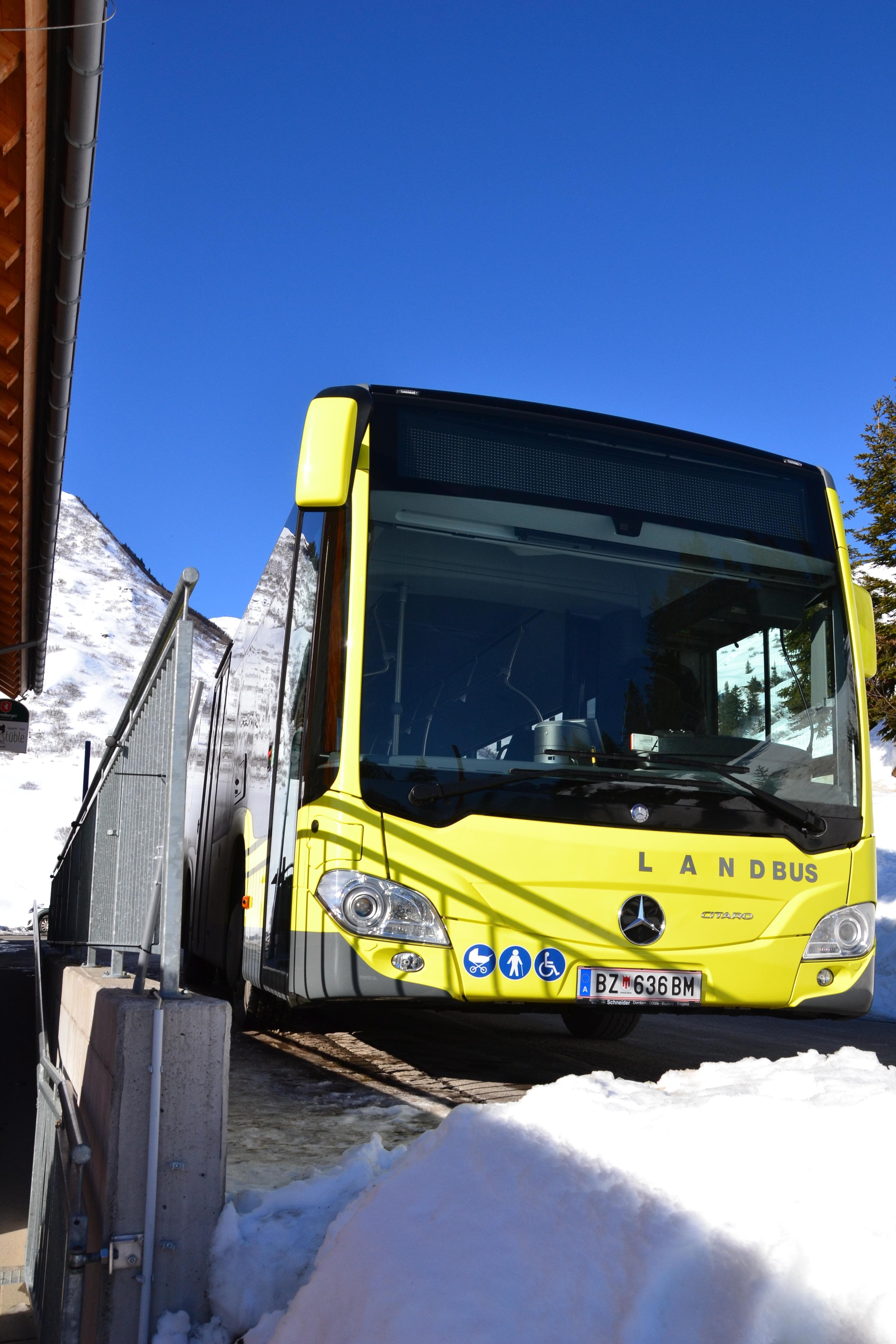 Ski bus in Tyrol